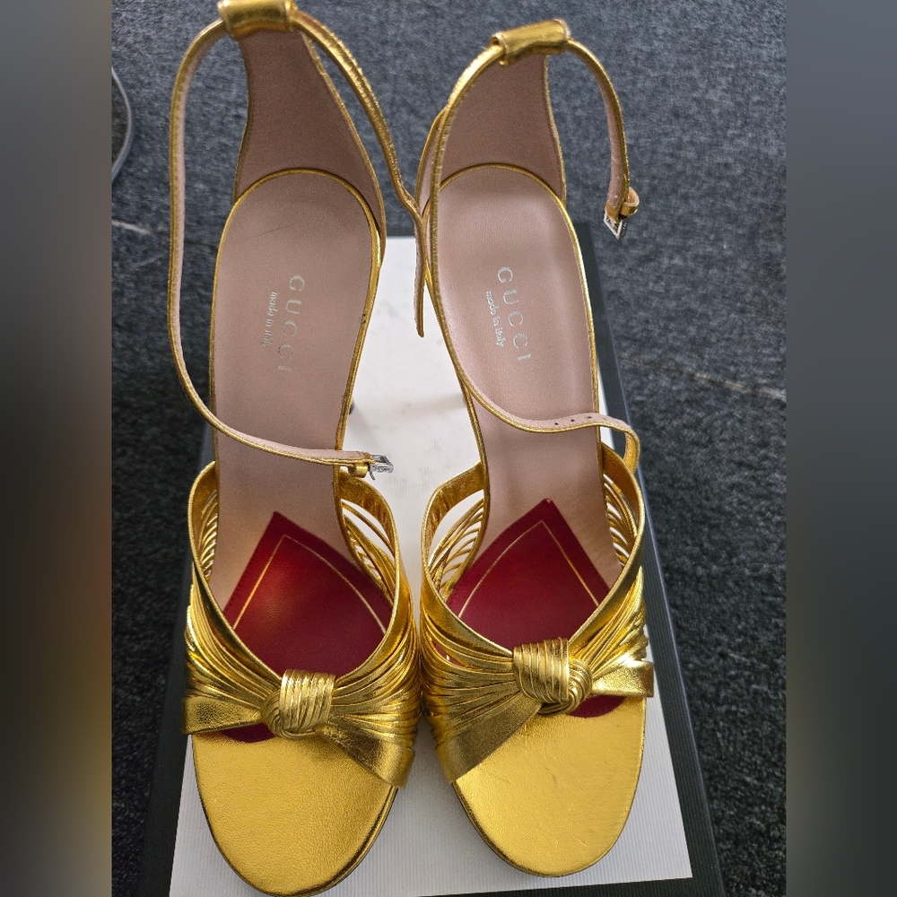 Gucci sandals